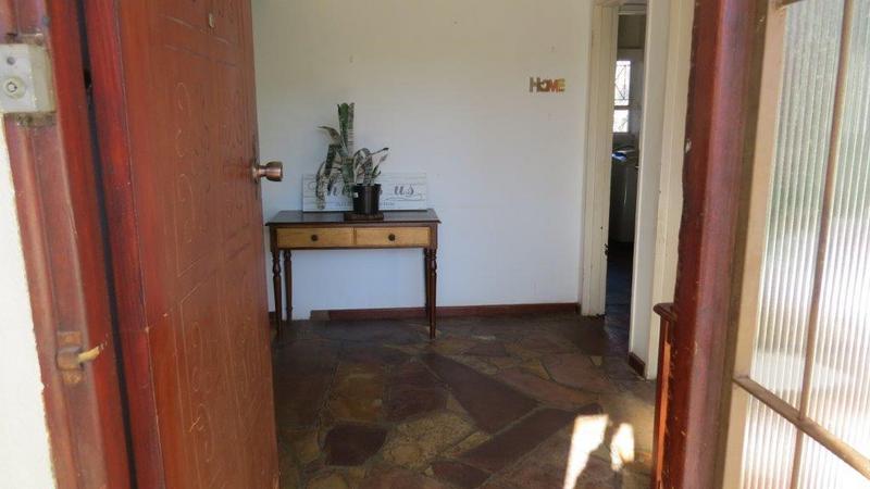 4 Bedroom Property for Sale in Oostersee Western Cape